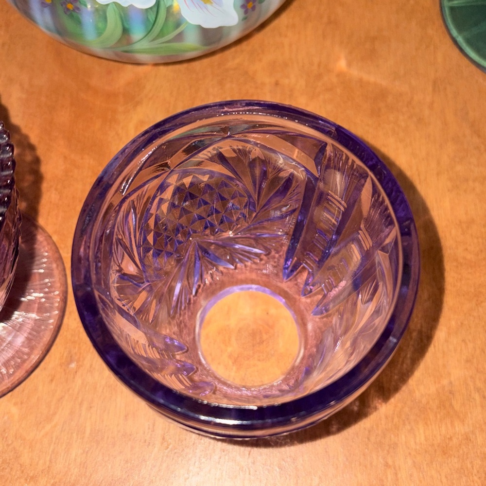 Fenton Pineapple & Hearts embossed glass fairy lamp amethyst purple wisteria 💜💜 - Picture 4 of 7